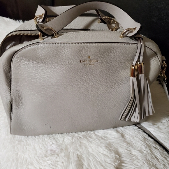 Purses - Picture 1 of 3